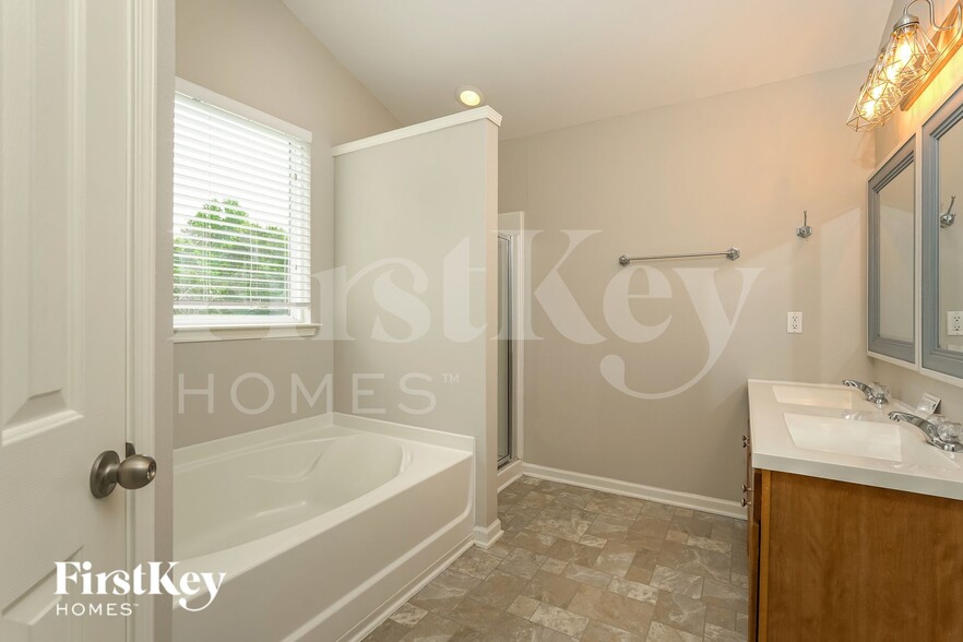 Building Photo - 3690 Fiddlers Glenn Ct