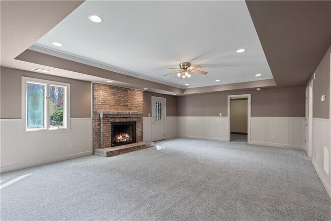 Building Photo - 15905 Westbrook Rd