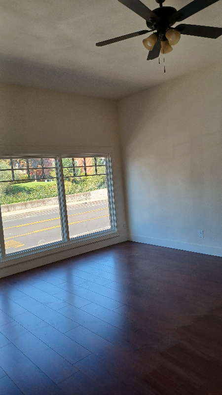 Building Photo - 914 Sacramento St