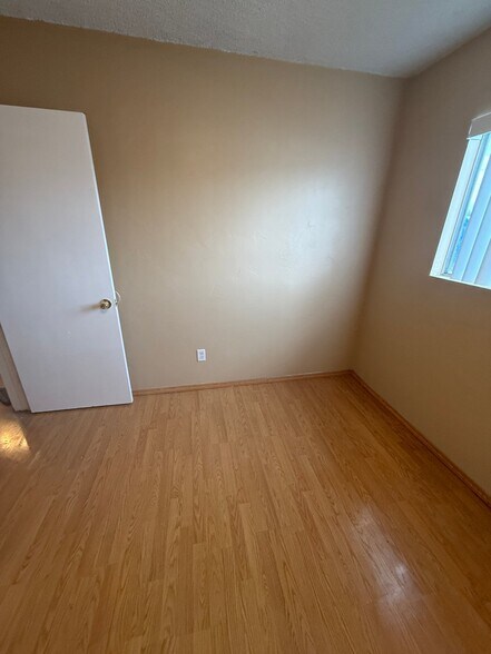 Building Photo - 4530 Vandever Ave