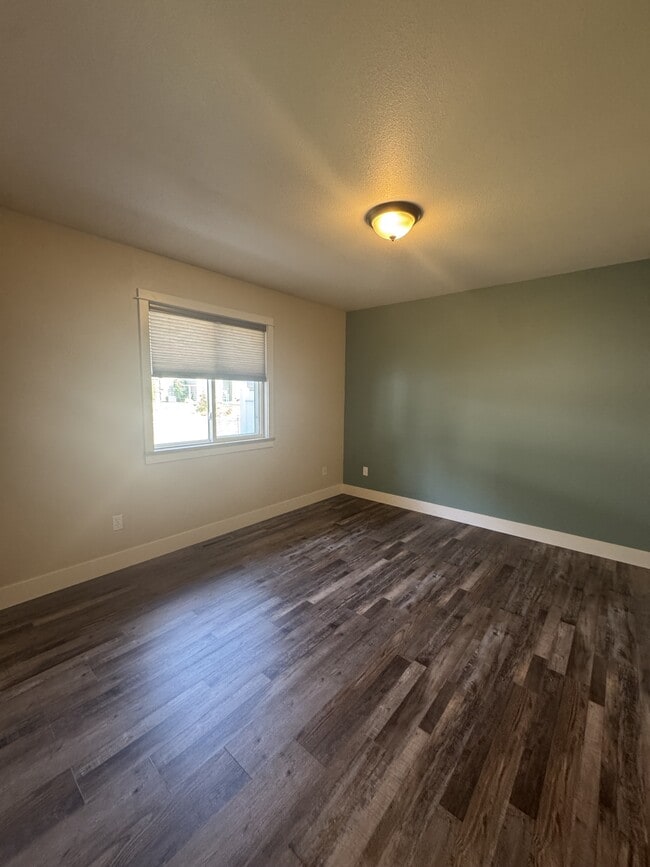 Building Photo - 3019 Colton Blvd