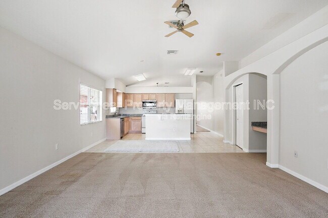 Building Photo - 31022 Bridgegate Dr