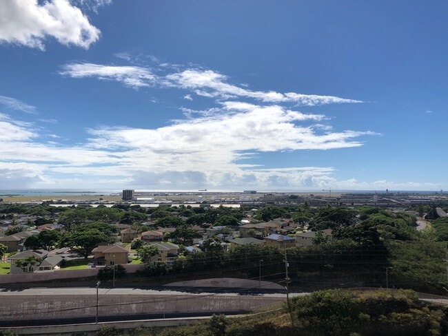 Building Photo - Century West 2 bedroom 2 bathroom 1 covere...