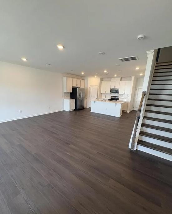 Building Photo - 204 Marelli Dr