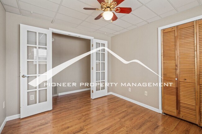 Building Photo - Spacious Split-Level Home in D20 with Mountain Views, 2 Car Garage, Fenced Yard and AC!