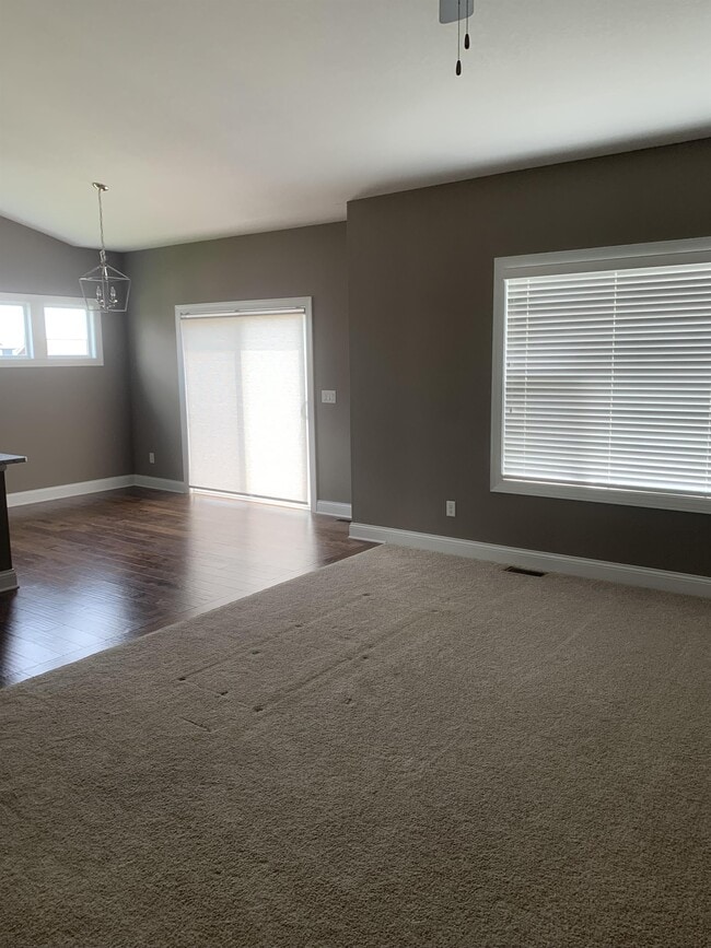 Building Photo - 16008 Springbrook Trl