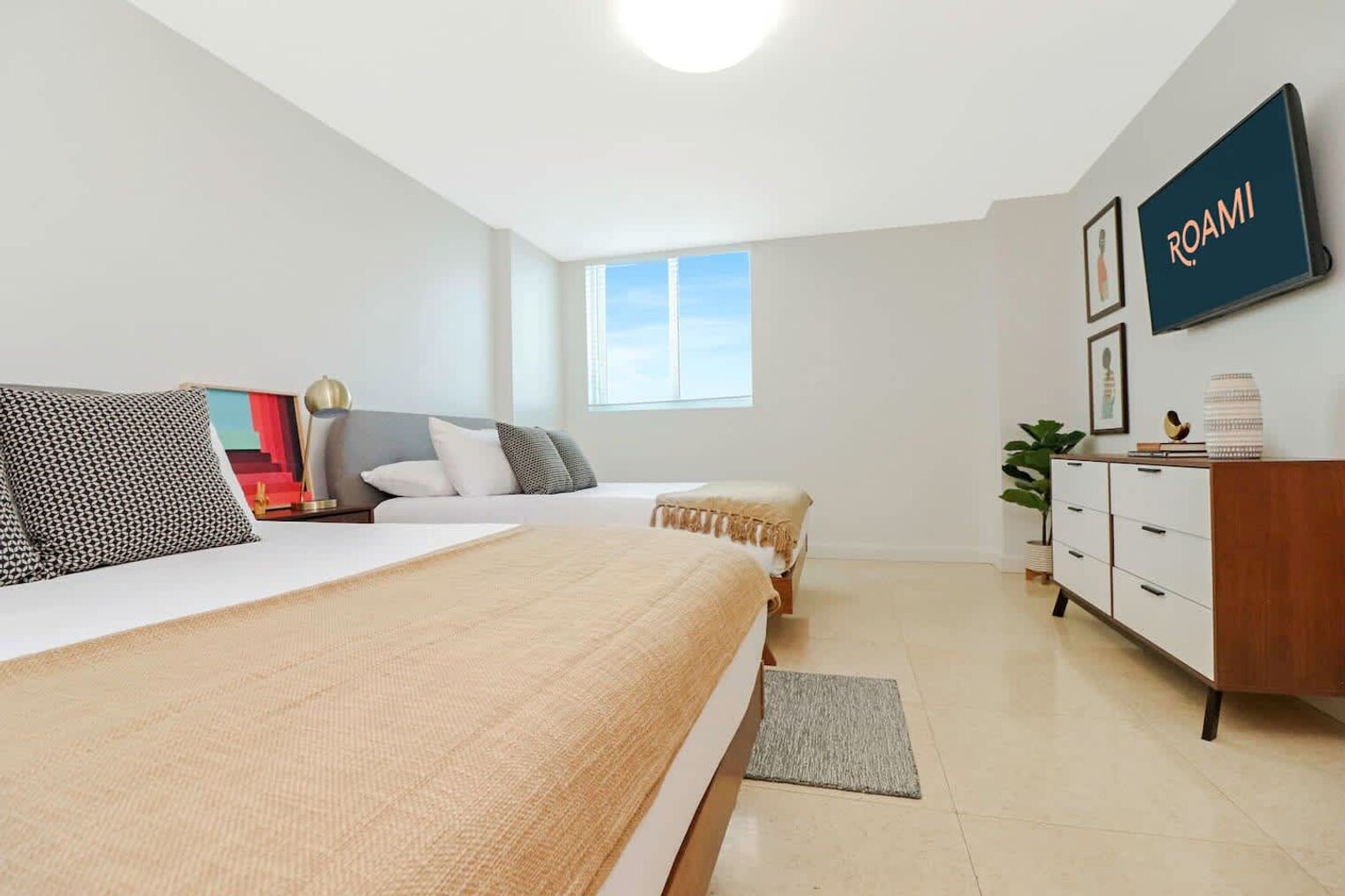 Building Photo - 7939 East Dr