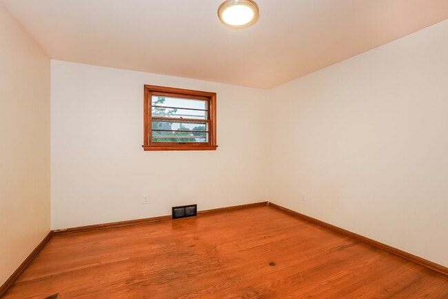 Building Photo - 1217 Homewood Ave SW