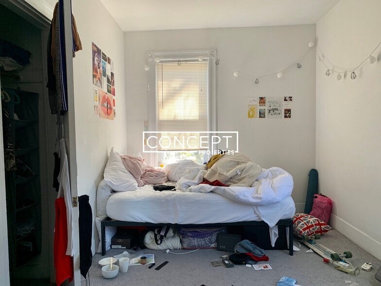 Building Photo - 530 Cambridge St