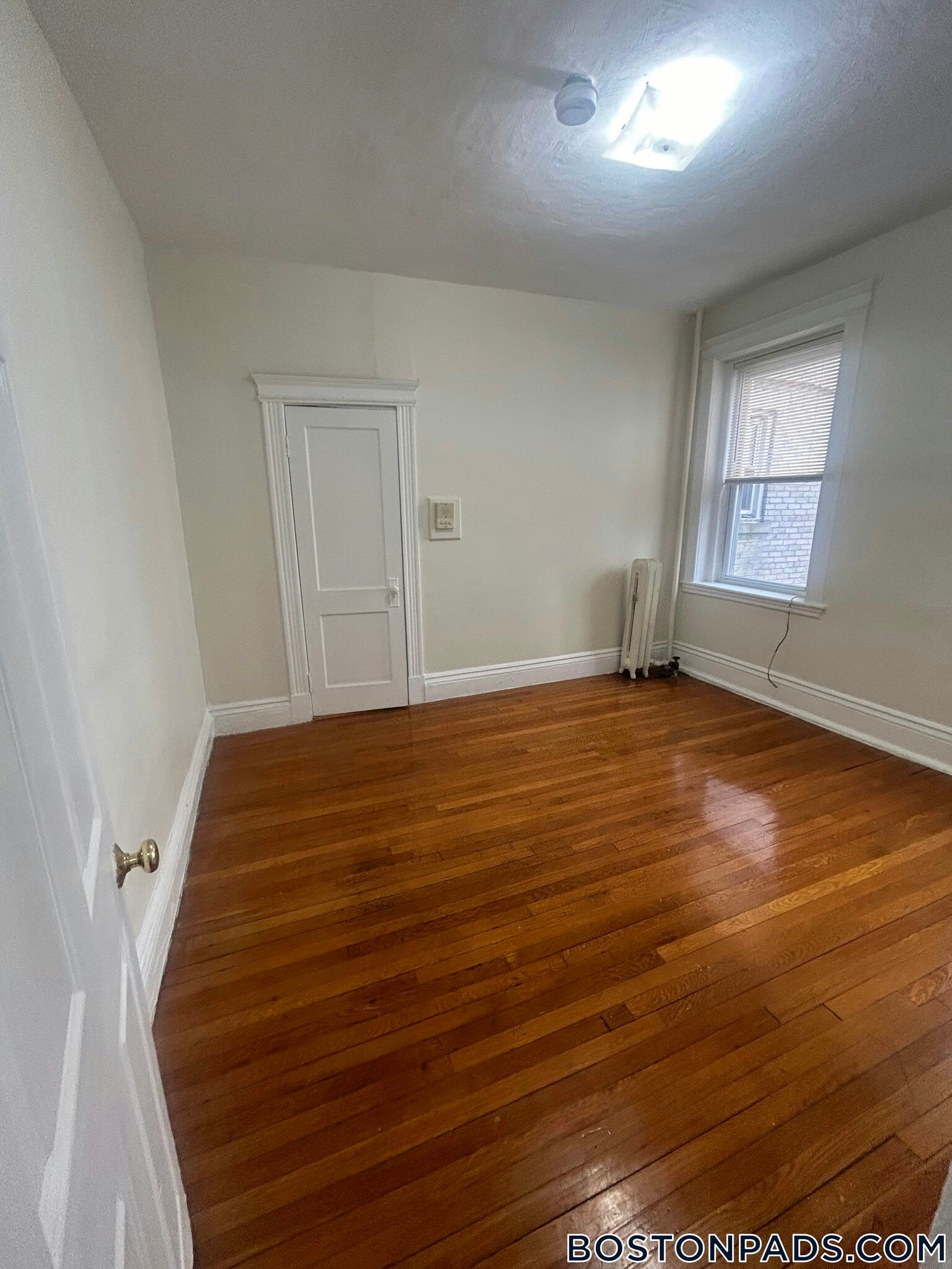 Building Photo - 103 Gordon St