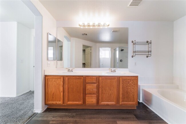 Building Photo - 10601 Pedal Point Pl