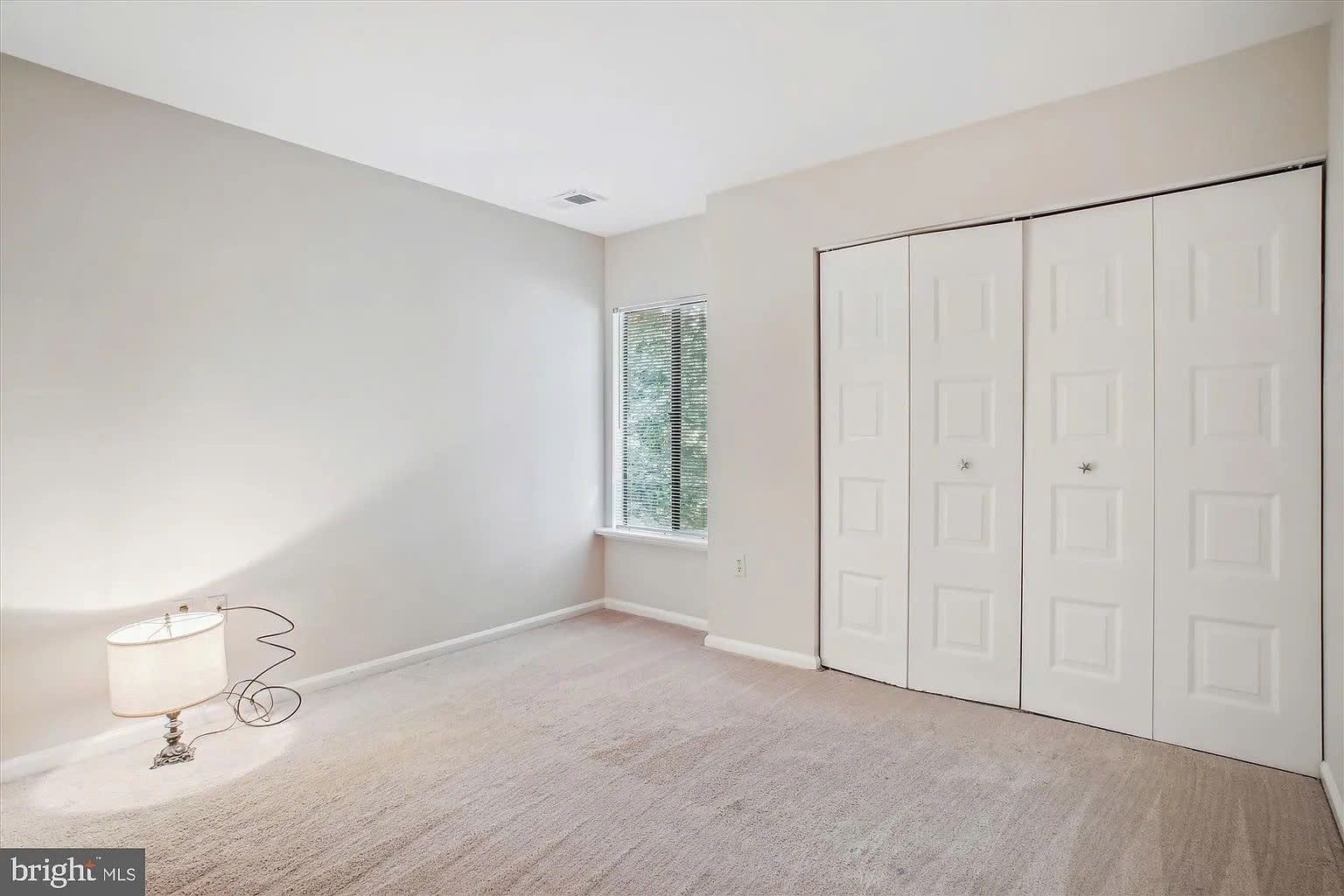 Building Photo - 4902 Sauquoit Ln