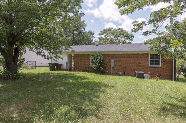 Building Photo - A Haven of Comfort and Convenience