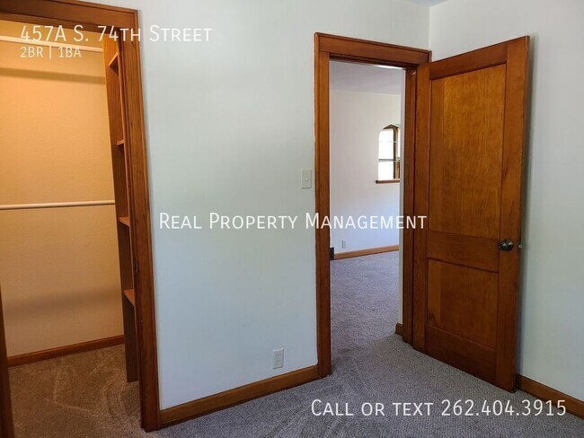 Building Photo - 457 A S 74th St