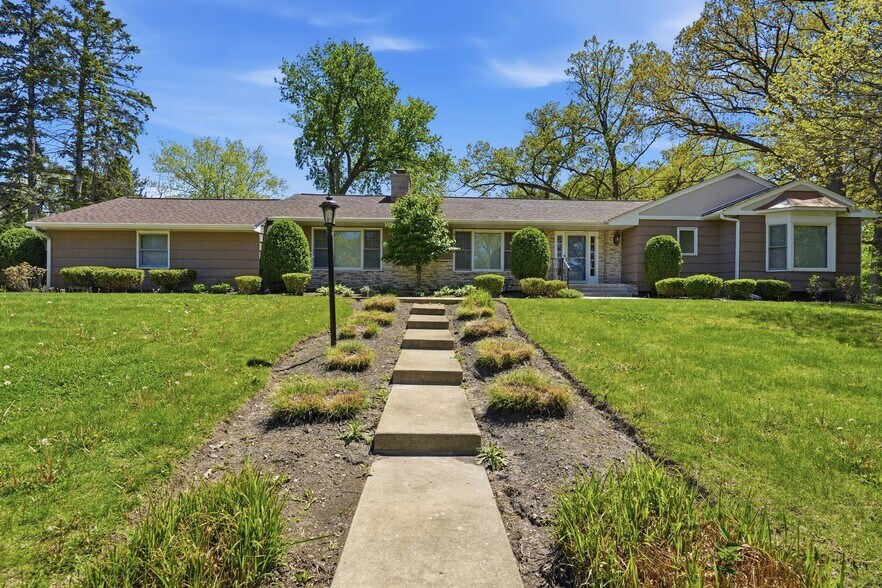 Building Photo - 29 Brookdale Ln