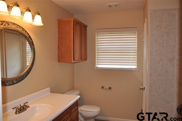 Building Photo - 407 Powell Dr