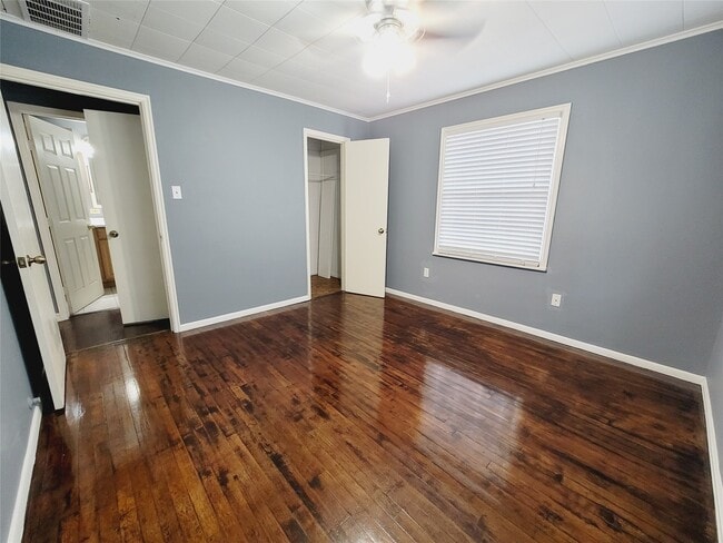 Building Photo - 7535 Thurow St