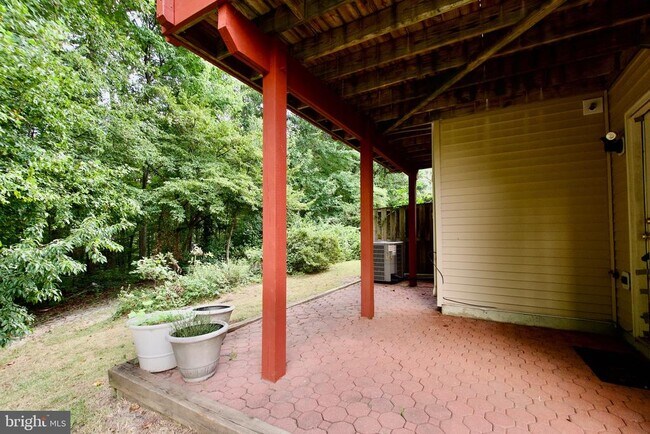 Building Photo - 8393 Jovin Cir