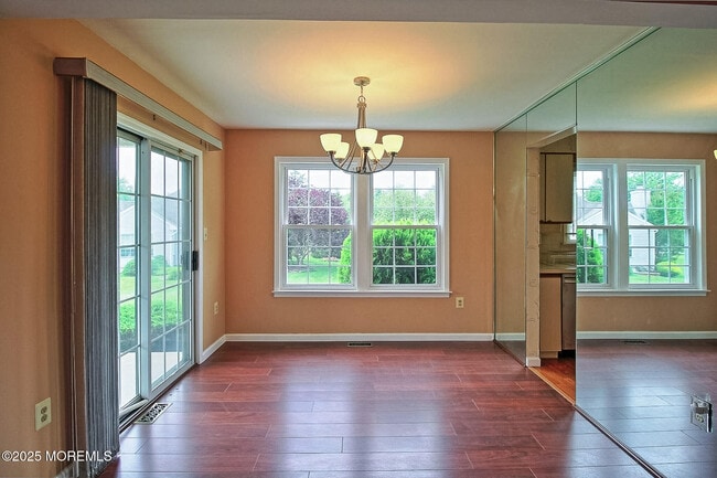 Building Photo - 2A Bristol Ct
