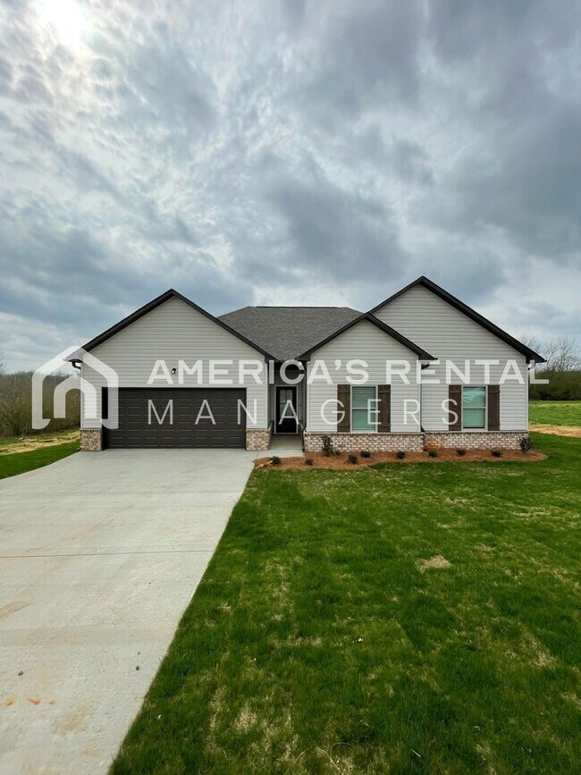 Primary Photo - Home for Rent in Eastaboga, AL!!! Availabl...