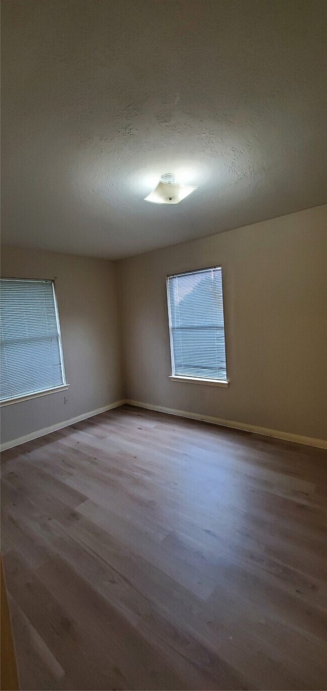 Building Photo - 16331 Woma Ct