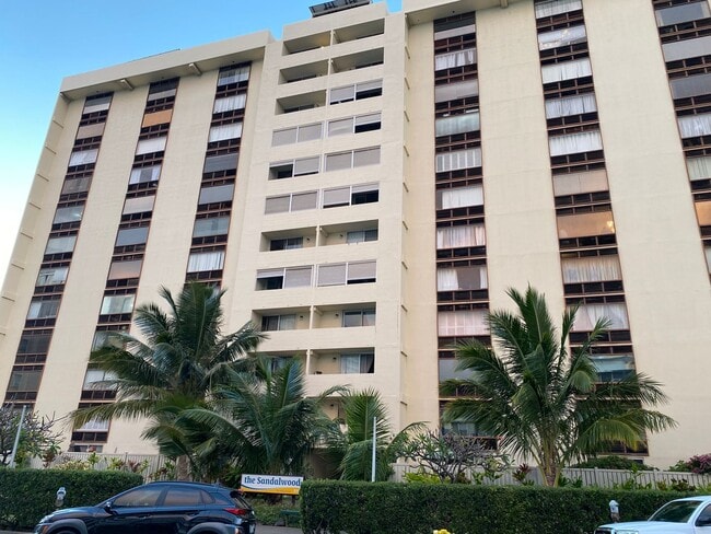 Building Photo - Sandalwood