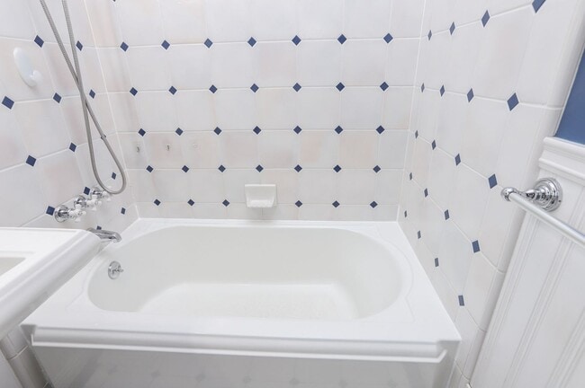 Building Photo - Extensively remodeled 4 Bed / 3 Bath home in South San Francisco. YouTube tour!