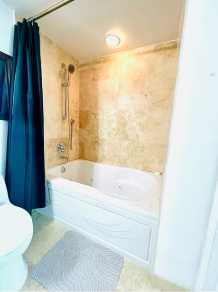 Building Photo - 41 SE 5th St