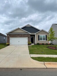 Building Photo - Spacious & Modern Ranch-Style Living