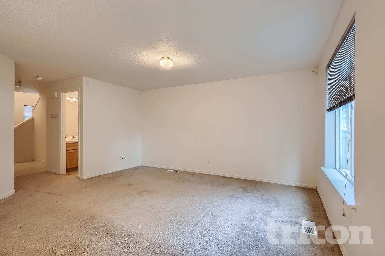 Building Photo - 6509 NE 139th Ct