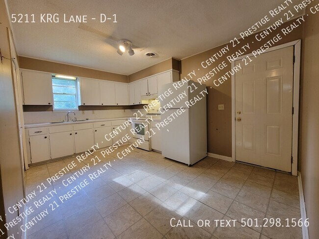 Building Photo - 5211 Krg Ln