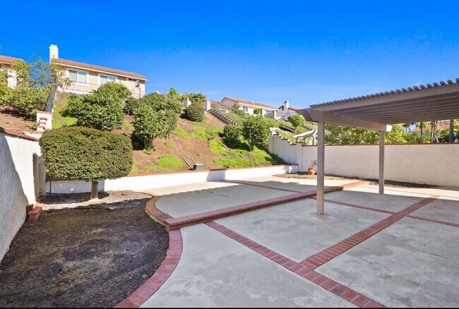 Building Photo - 21525 Vía Pepita