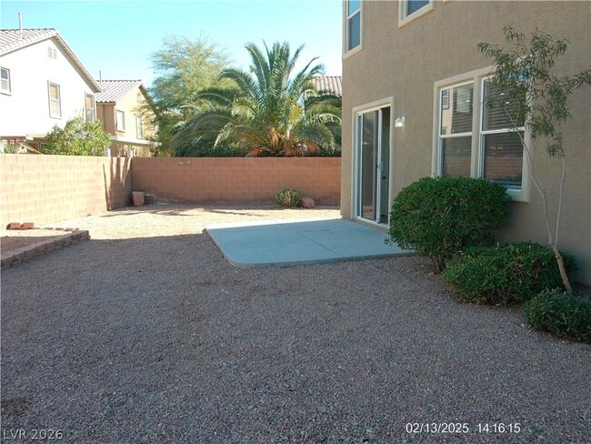 Building Photo - 6644 Pine Siskin Pl