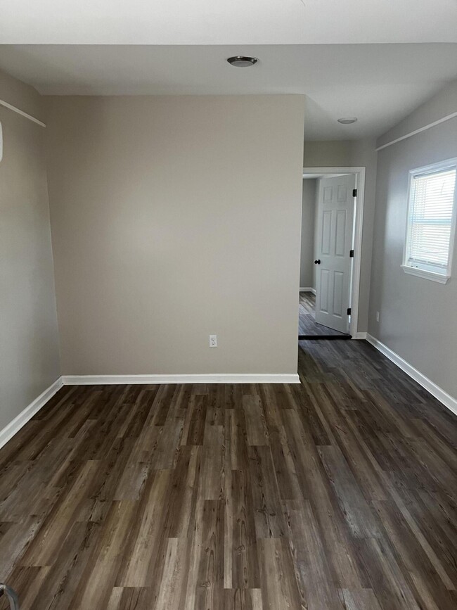 Building Photo - 6191 Bethany Dr