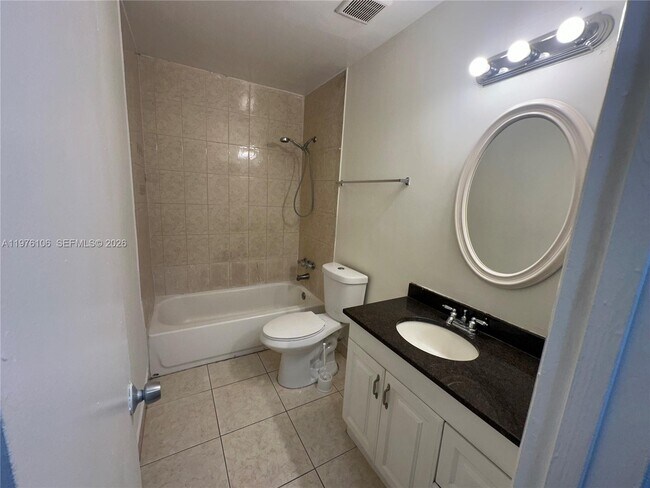 Building Photo - 3033 NW 68th St