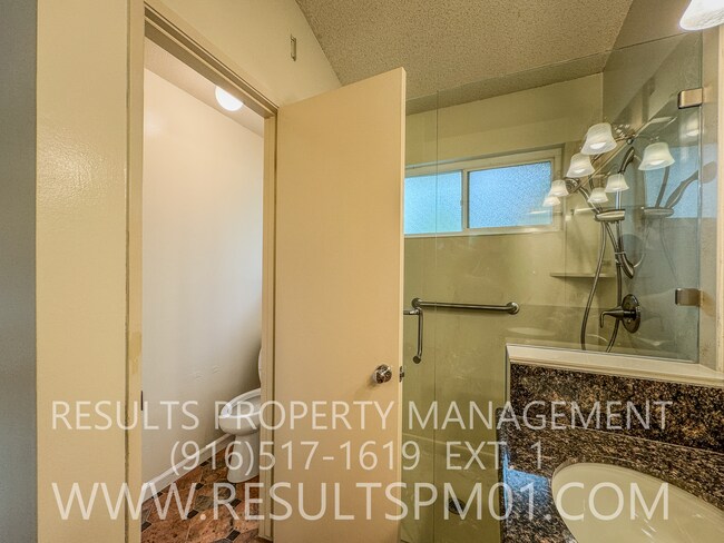 Building Photo - Stanford Ranch 3 Bedroom beauty!