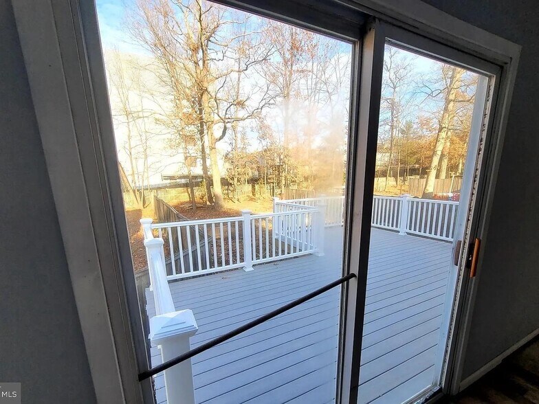 Building Photo - 2208 Cocquina Dr