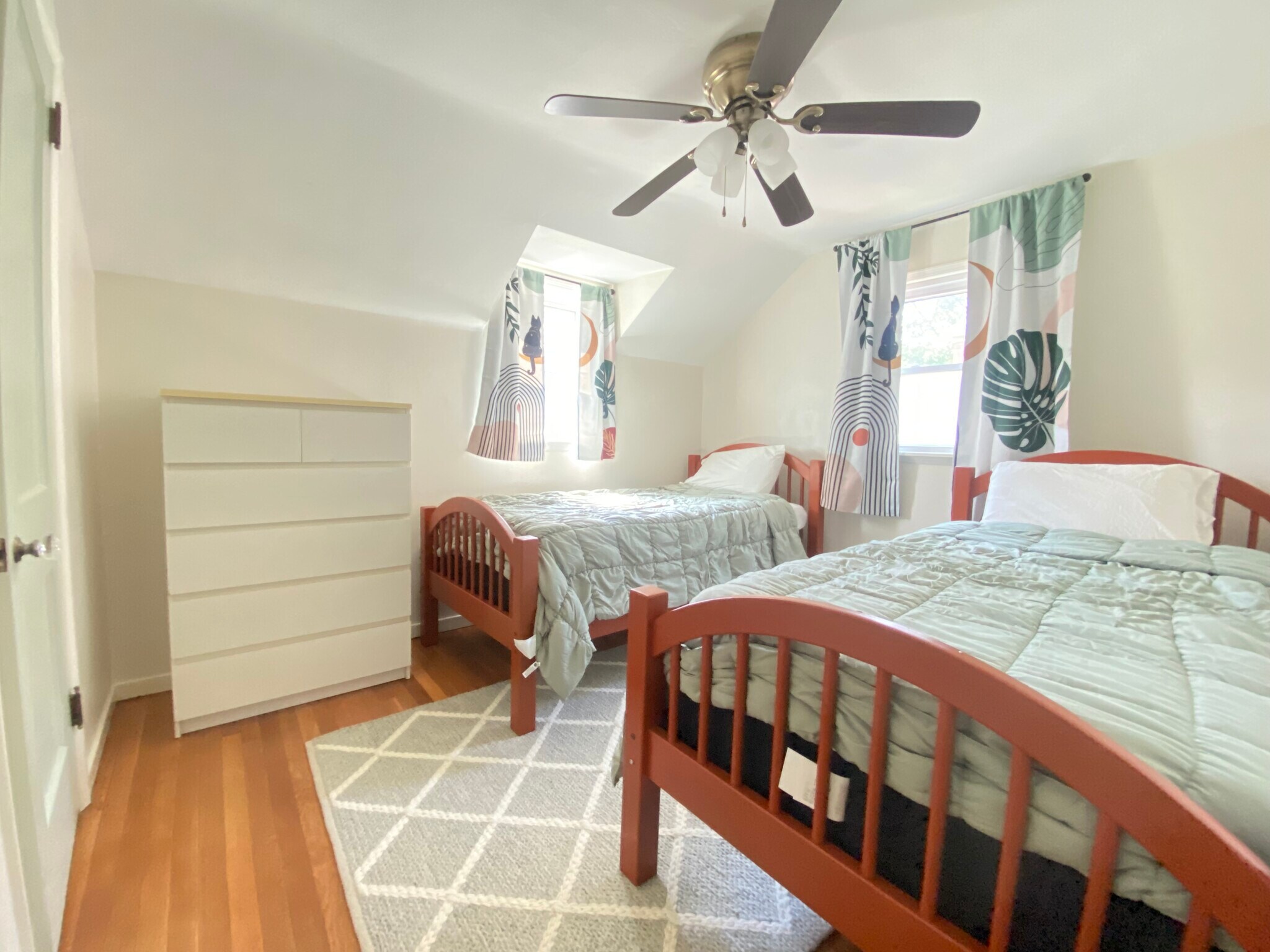 Second bedroom - 369 Rockhill Rd