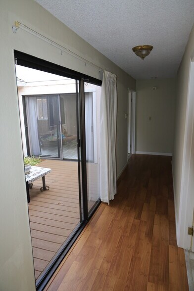 Building Photo - 1413 Cortez Ct
