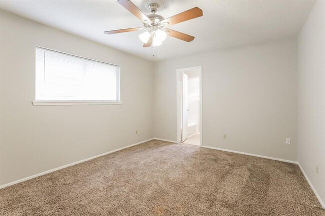 Building Photo - 4426 Adonis Dr