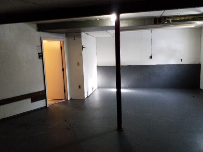 Building Photo - Coming Soon!! Large Family SF Newly Renova...