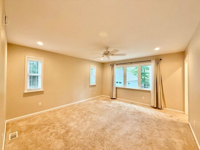 Building Photo - **OFFERING WAIVED APPLICATION FEES & $200 ...