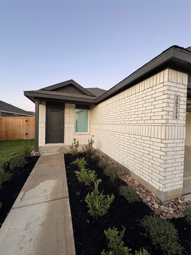 Building Photo - 28734 Bottom Grass Trl