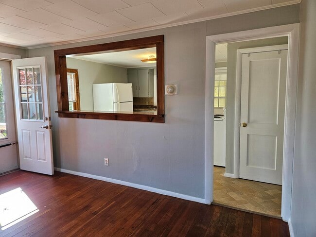 Building Photo - 16 McKenzie Dr