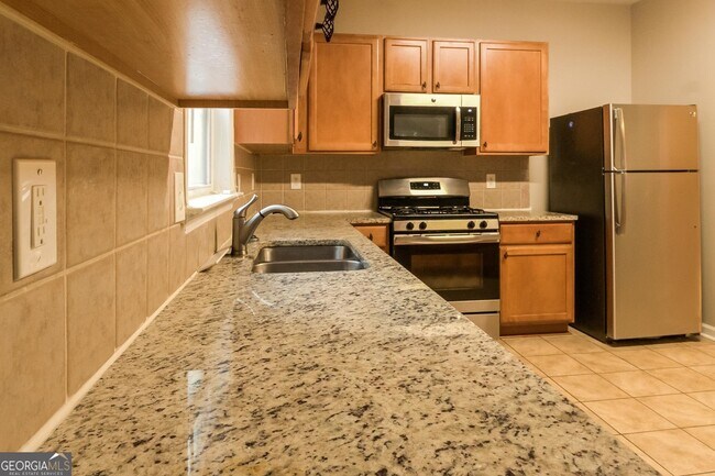 Building Photo - 6419 Stonelake Pl SW