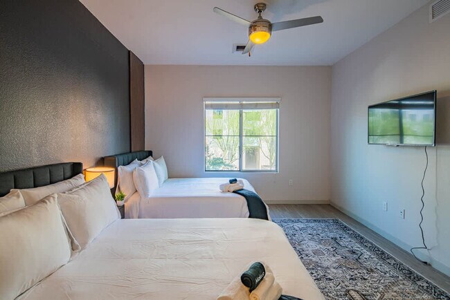 Building Photo - 914 N 3rd St