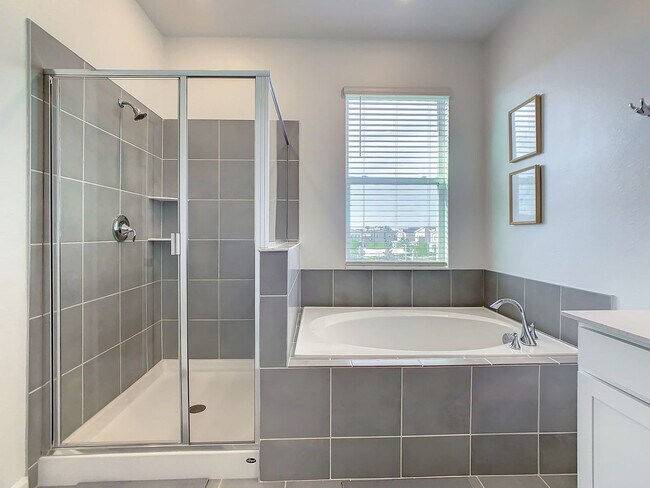 Building Photo - 8851 Cabot Cliffs Dr