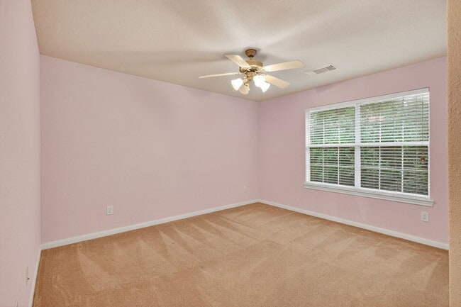 Building Photo - 26 Ebony Oaks Pl