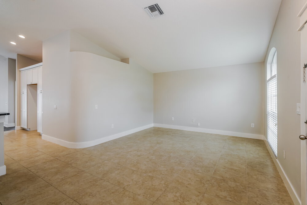 Building Photo - 3149 Castle Rock Cir