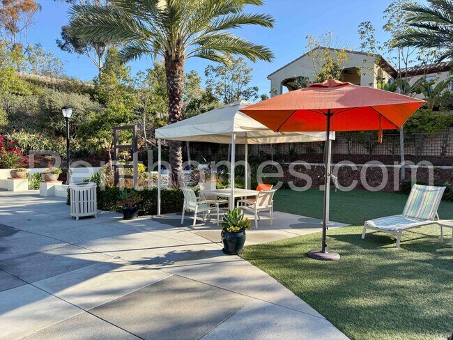 Building Photo - 6705 Elegante Wy